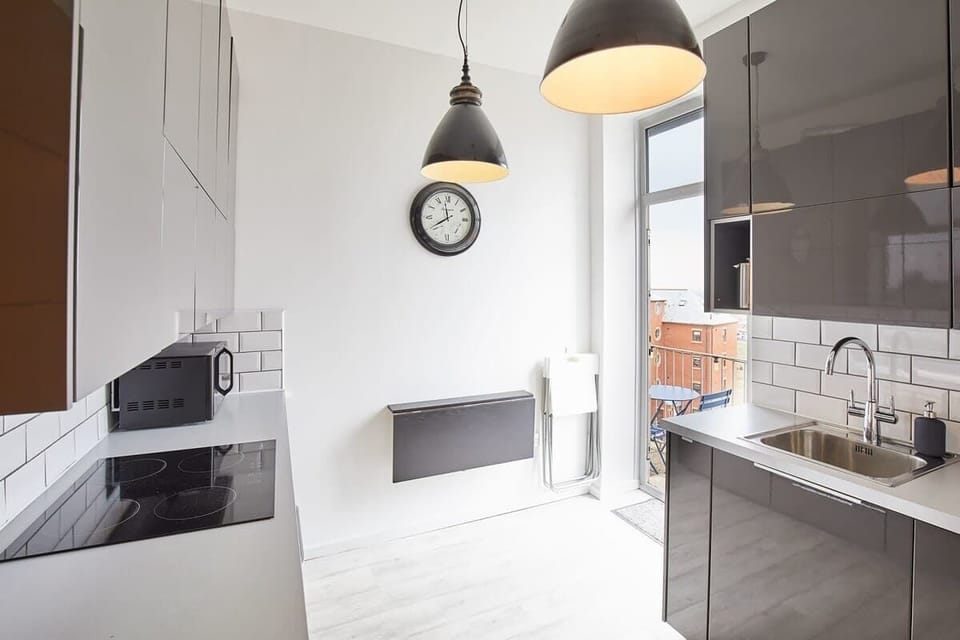 Boutique Balcony, Whitby - Host & Stay