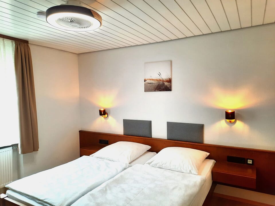 Standard Double Room, Private Bathroom, City View