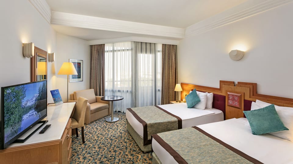 Standard Double or Twin Room, City View | Premium bedding, minibar, in-room safe, desk