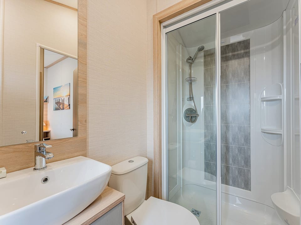 Shower room | Cledan, Aberaeron