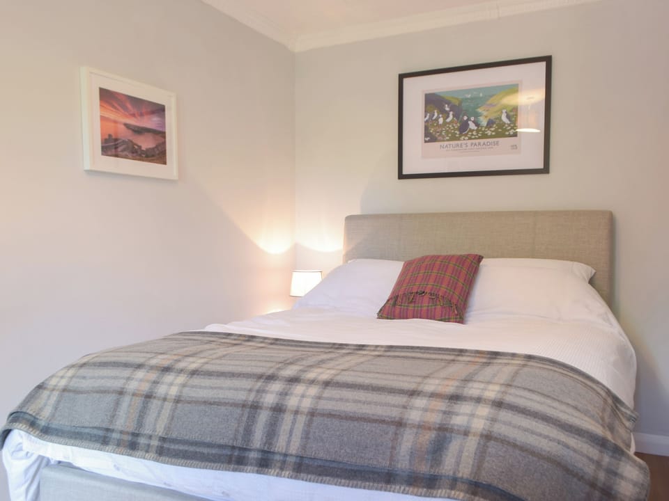Double bedroom | Hafan Fach Cottage, Stackpole