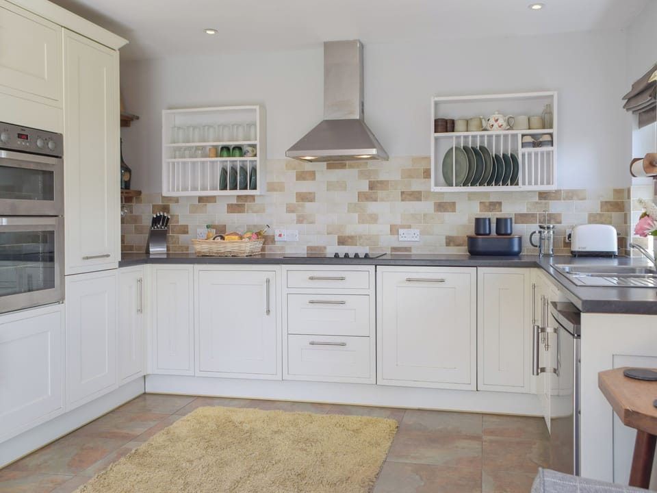 Kitchen/diner | Hafan Fach Cottage, Stackpole