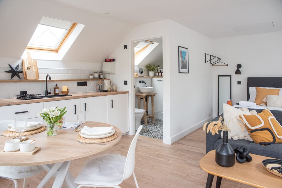 Studio flat in Frome