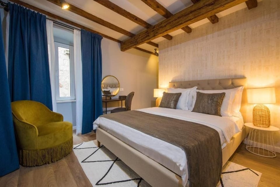 Deluxe Double Room 1 | Premium bedding, individually decorated, individually furnished, desk