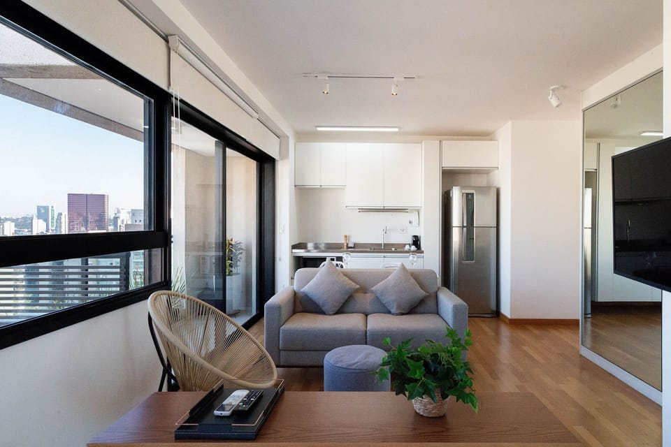 Design Apartment 76 | Living area | 48-inch Smart TV with digital channels, TV
