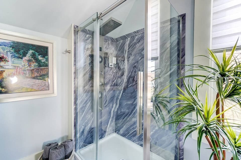 6-water heads  provides lots of options for a unique shower experience.