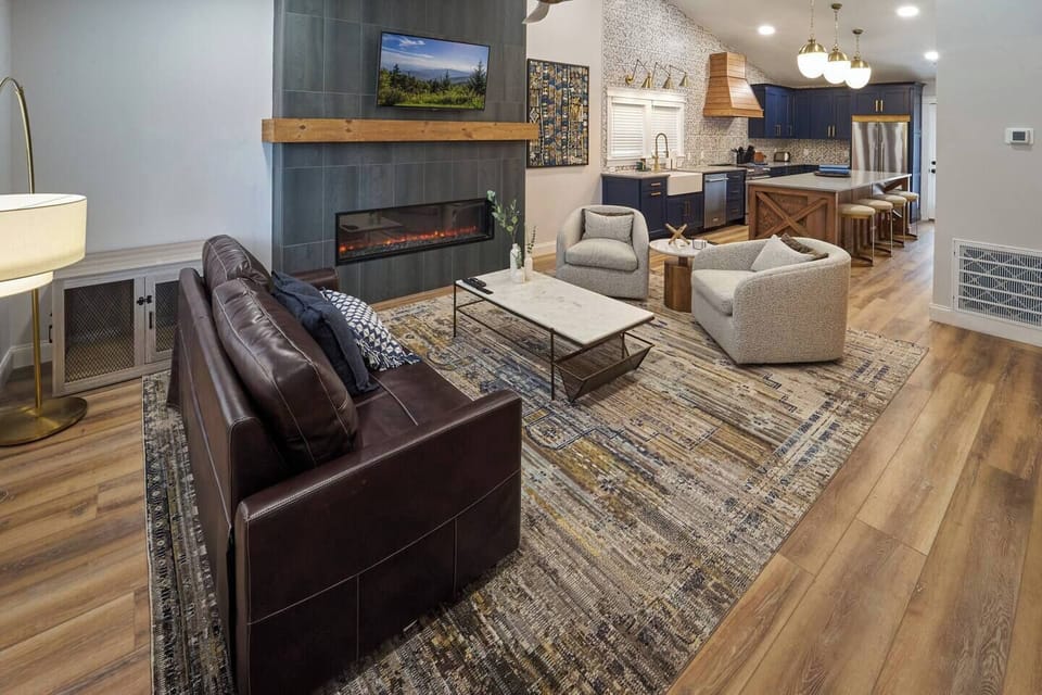 Living Room (3)