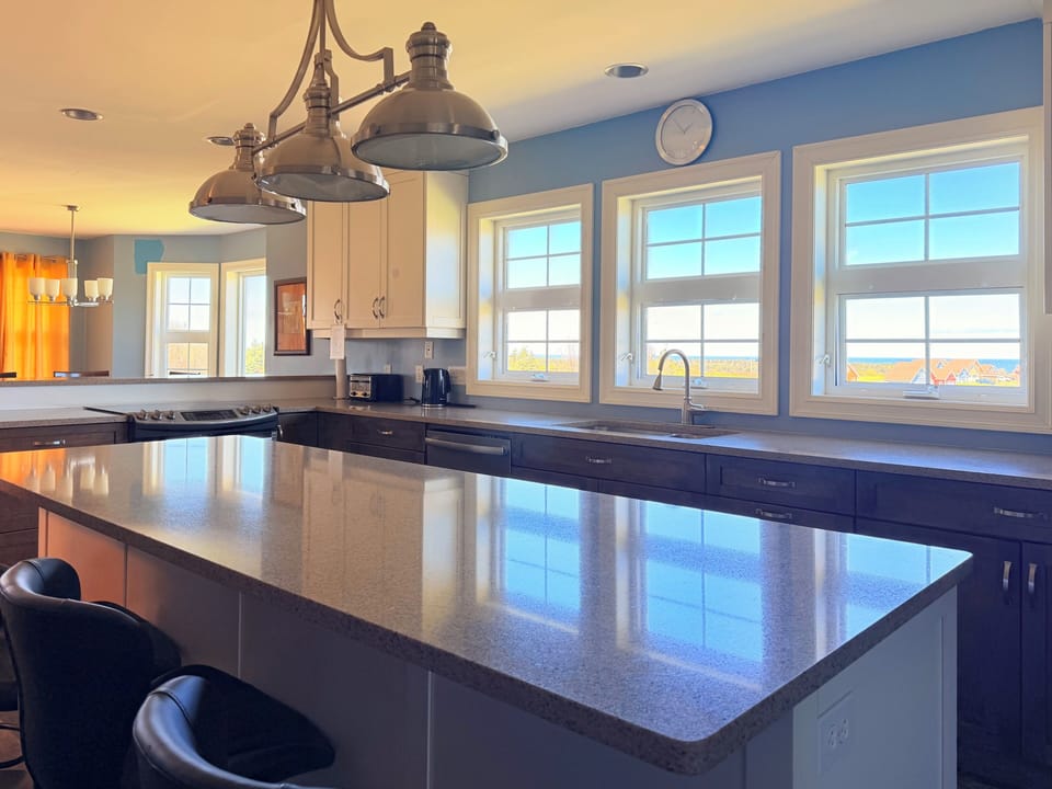House | Private kitchen | Coffee/tea maker, electric kettle, highchair, paper towels