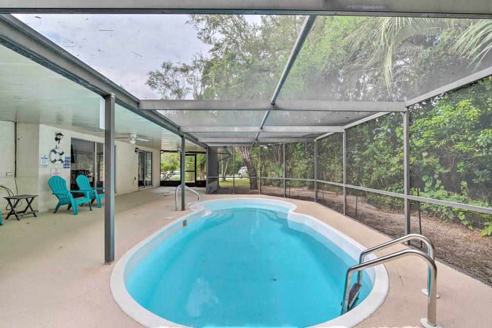 Lanai | Private Pool (Depth 3'-5')