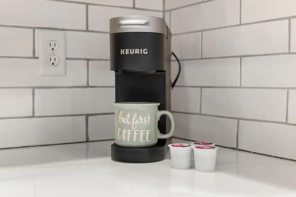 Keurig & traditional drip coffee pot to choose from. 