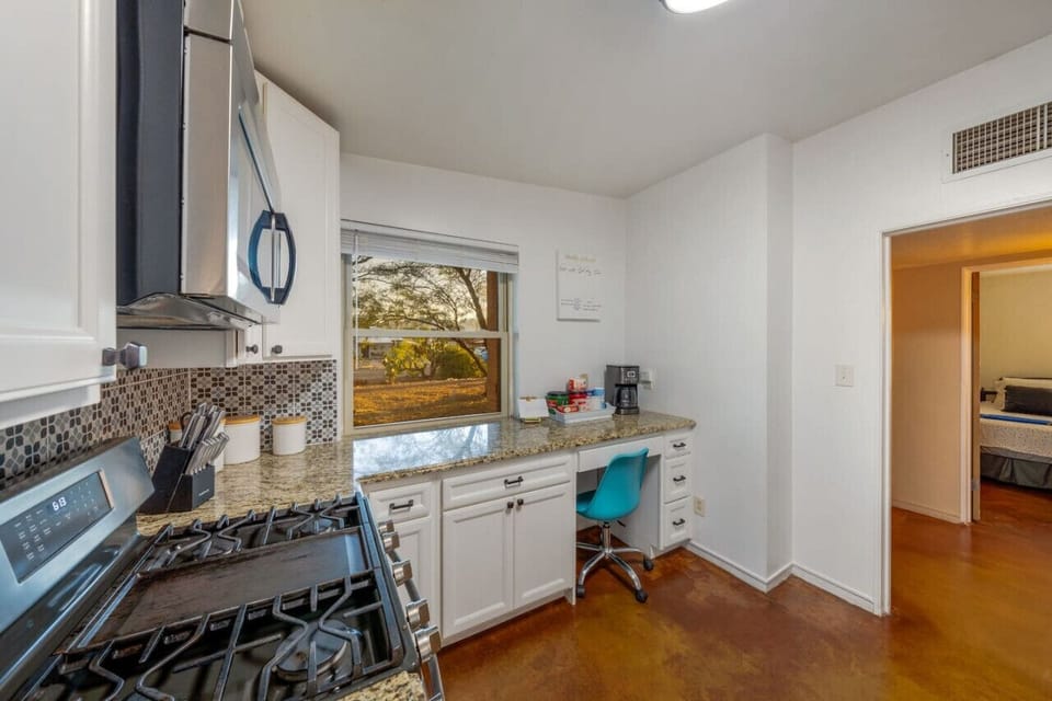 Kitchen and desk/workspace