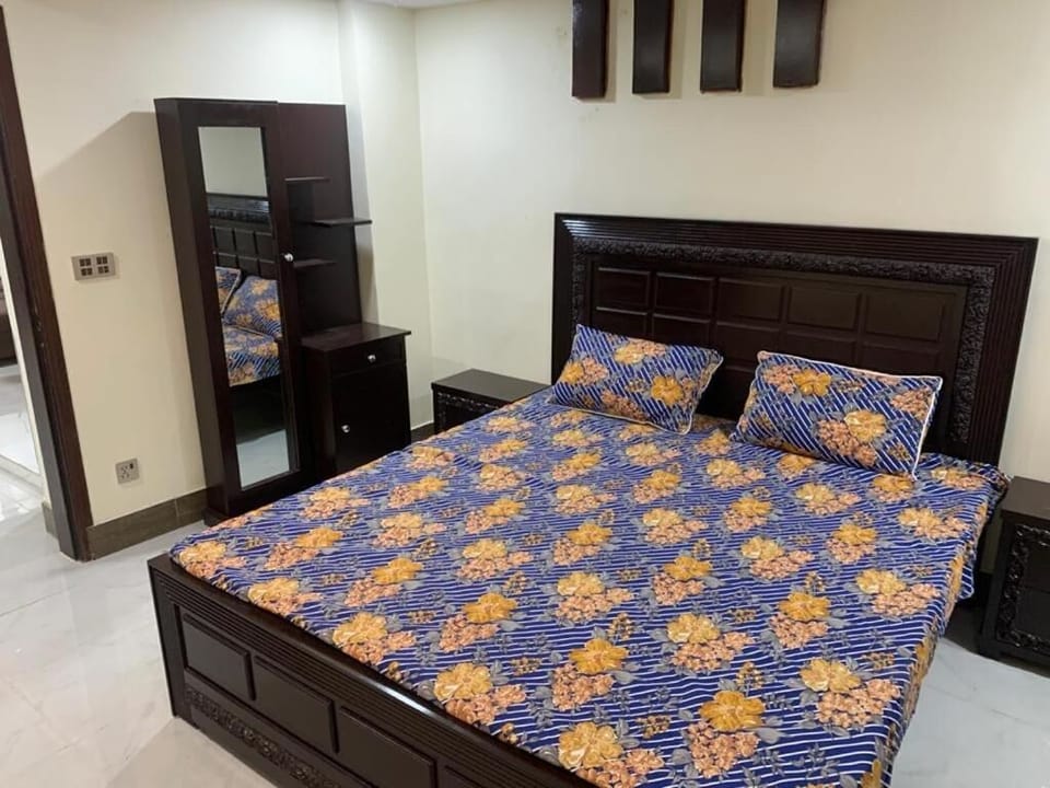 Double Room | Laptop workspace, WiFi (free)