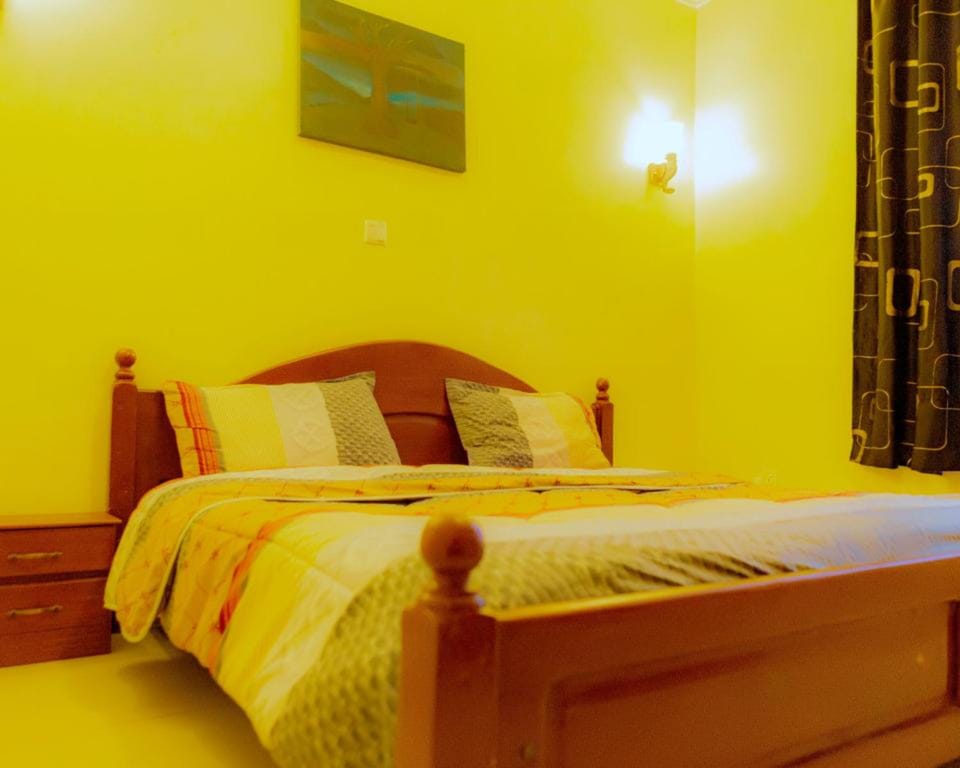 Blackout drapes, WiFi (free), bed sheets