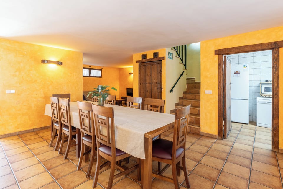 House, 4 Bedrooms | Living area | Flat-screen TV