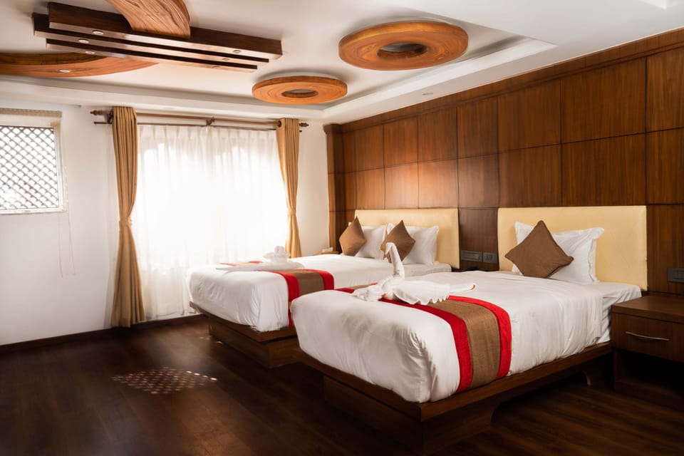 Family Room | Premium bedding, minibar, desk, soundproofing