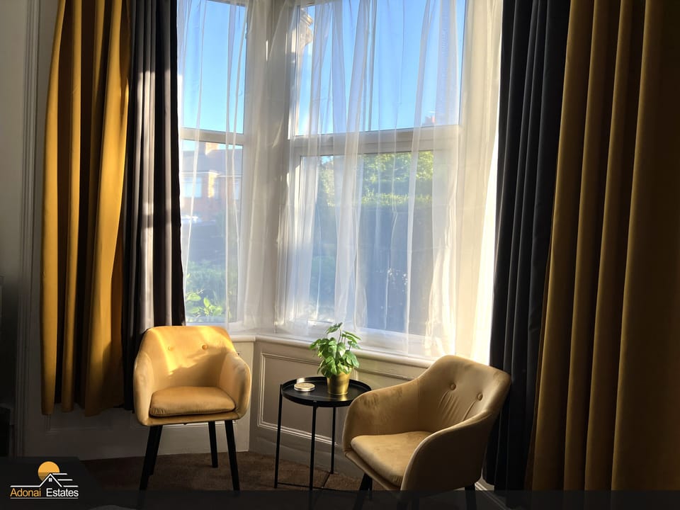 Deluxe Apartment, Private Bathroom | 1 bedroom