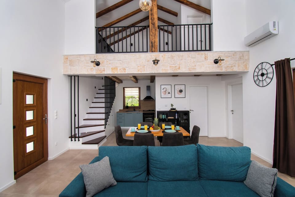 Villa | Living room | Fireplace