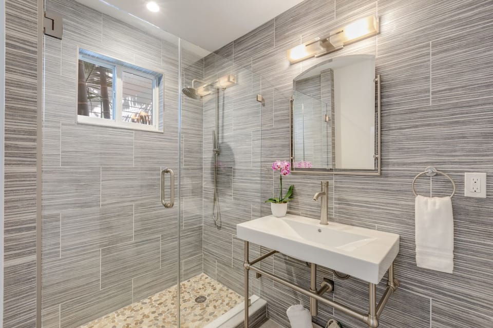 En suite bathroom