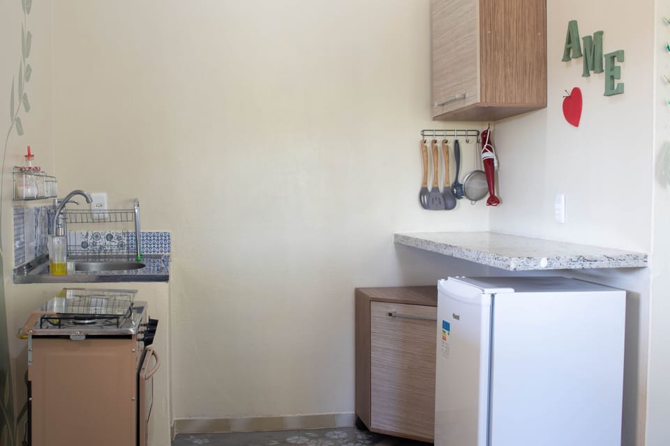 Superior Studio | Private kitchen | Mini-fridge, cookware/dishes/utensils