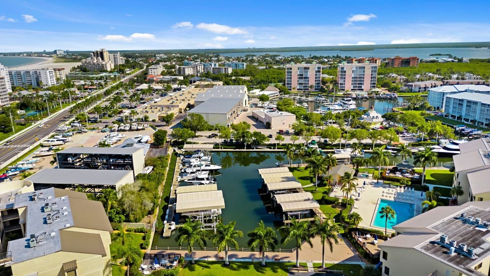 Condo (1 Bedroom) | Property amenity