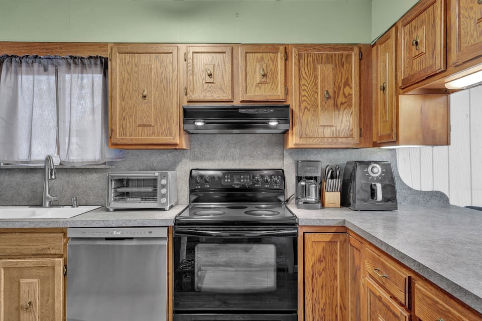 Kitchen | Main Level