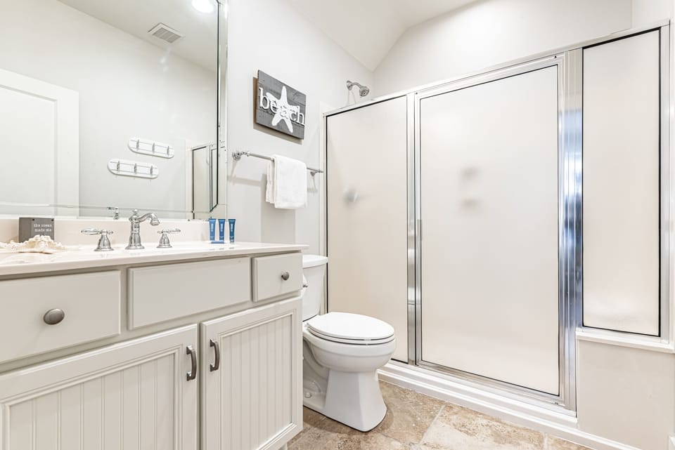 Full En Suite Bathroom