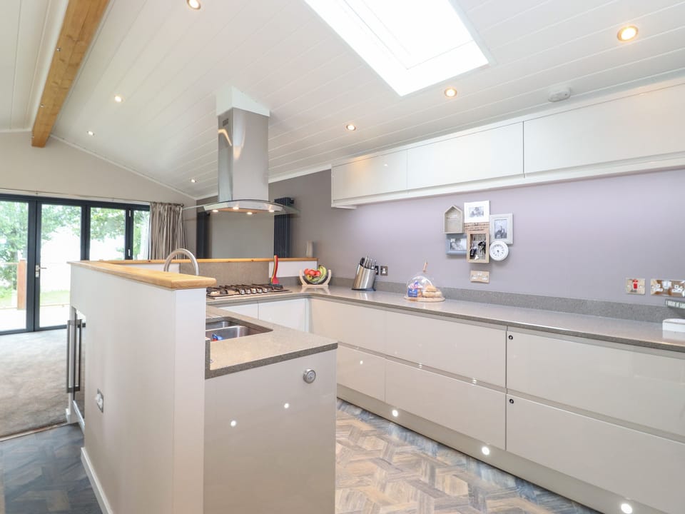 Fridge, dishwasher, electric kettle, toaster