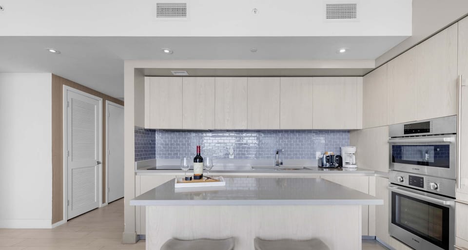 Fully-equipment kitchen