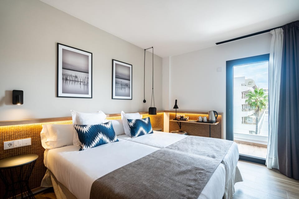 In-room safe, desk, blackout drapes, soundproofing