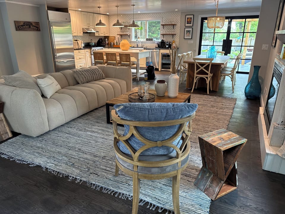 Large open concept living room with SMART TV 