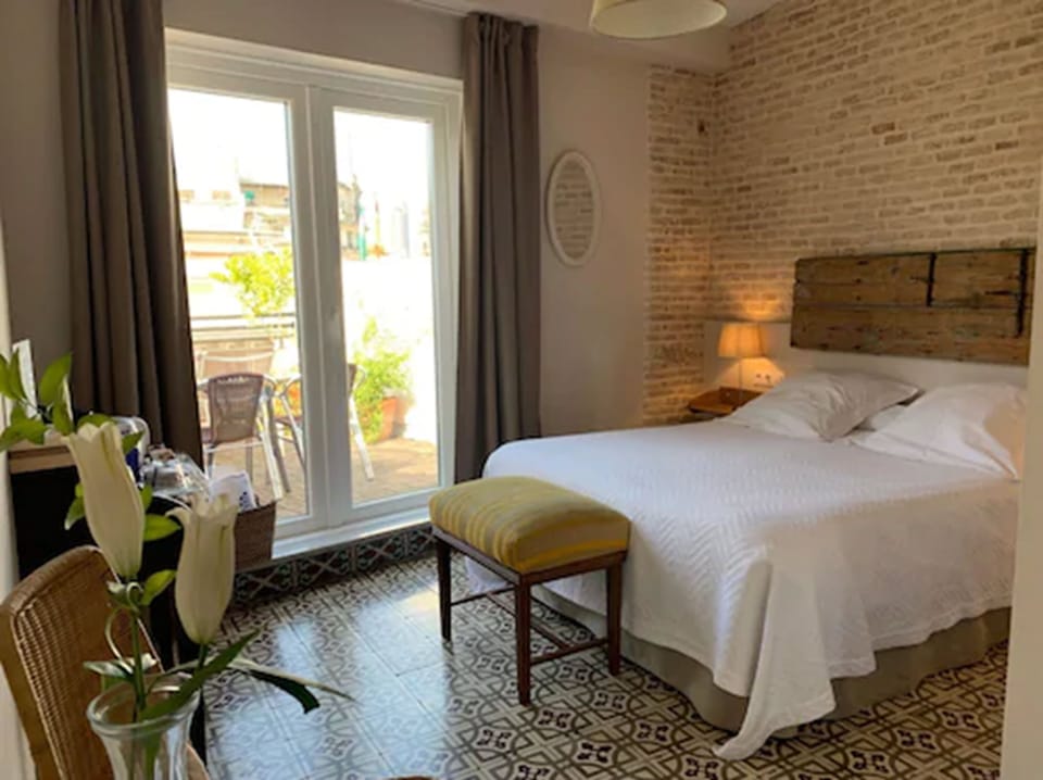 Comfort Penthouse, Terrace | Premium bedding, minibar, in-room safe, individually decorated