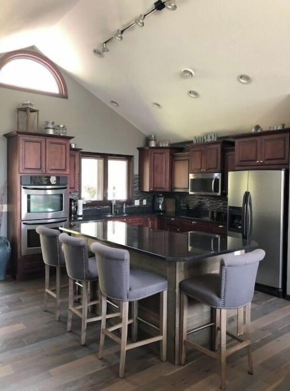 Kitchen with island