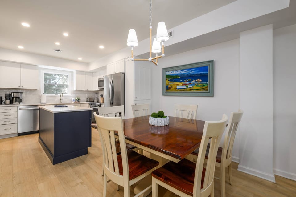 Dining room with seating for six