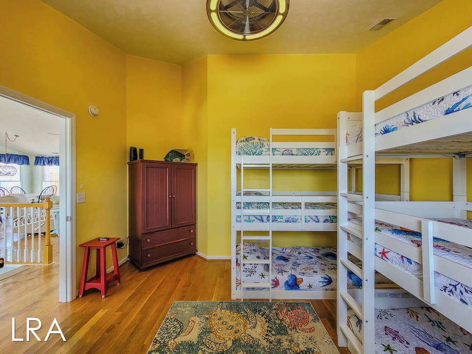 716 Sunrise Ct (Sunny Turtle [Int Ext]) - watermarked-24
