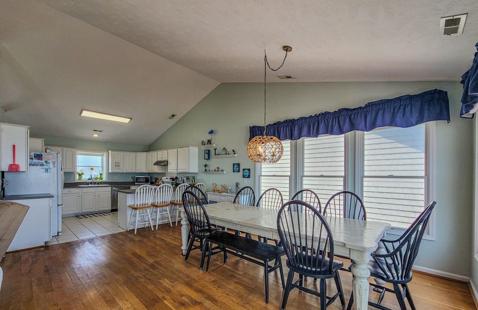 716 Sunrise Ct (Sunny Turtle [Int Ext]) - watermarked-04