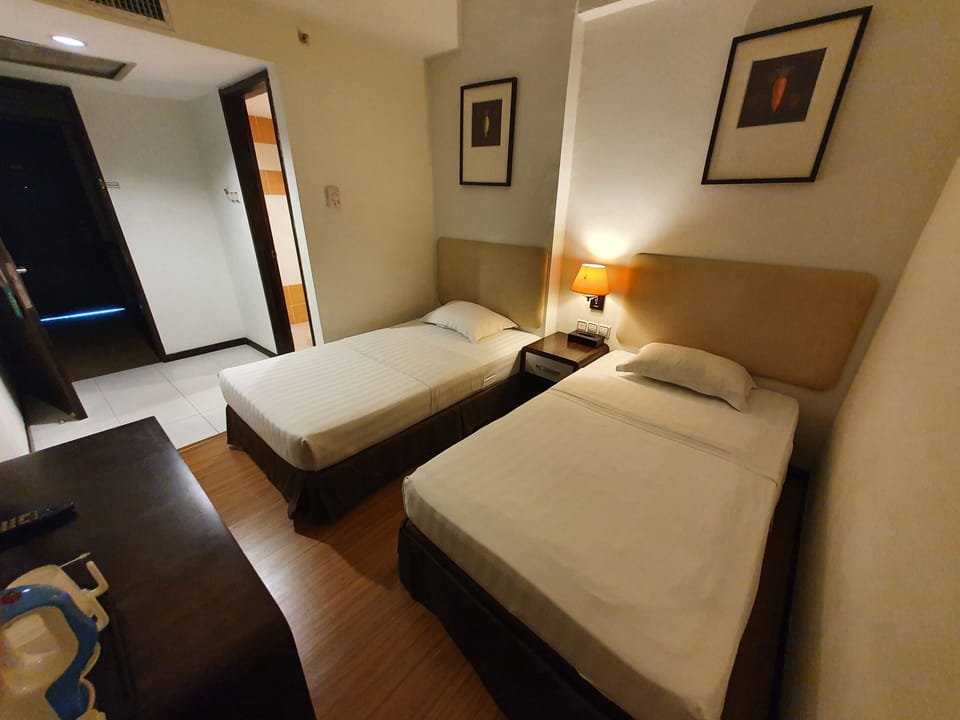 Standard Double or Twin Room | In-room safe, iron/ironing board, free WiFi