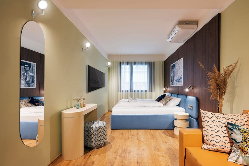 Superior Quadruple Room | In-room safe, free WiFi, bed sheets