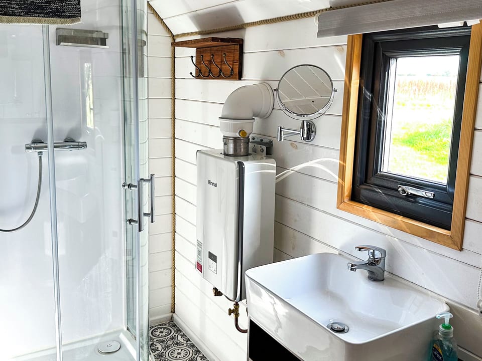 Dew Pond Cottage in Sedgemoor