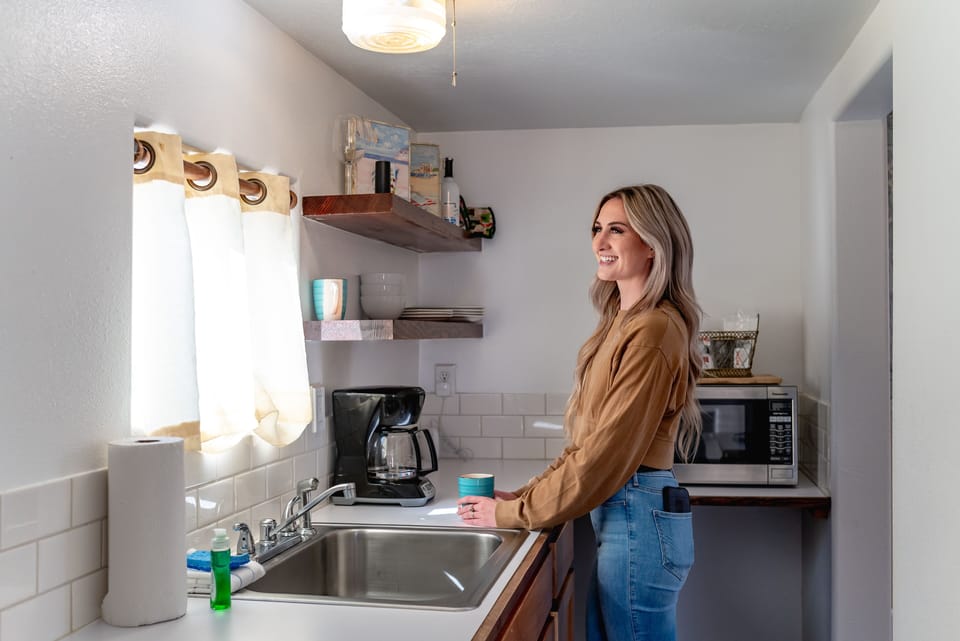 Cabin with Full Kitchen | Private kitchen | Coffee/tea maker
