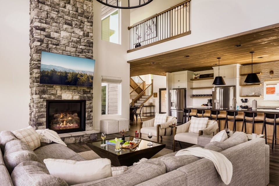 Open living/kitchen/dining area