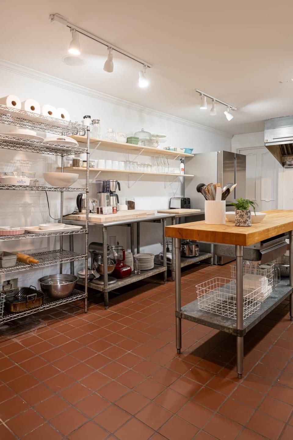 Well equipped kitchen