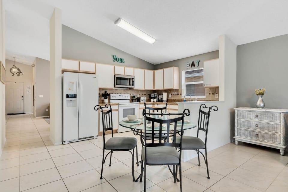 This kitchenette is conveniently located in between the kitchen and family room 