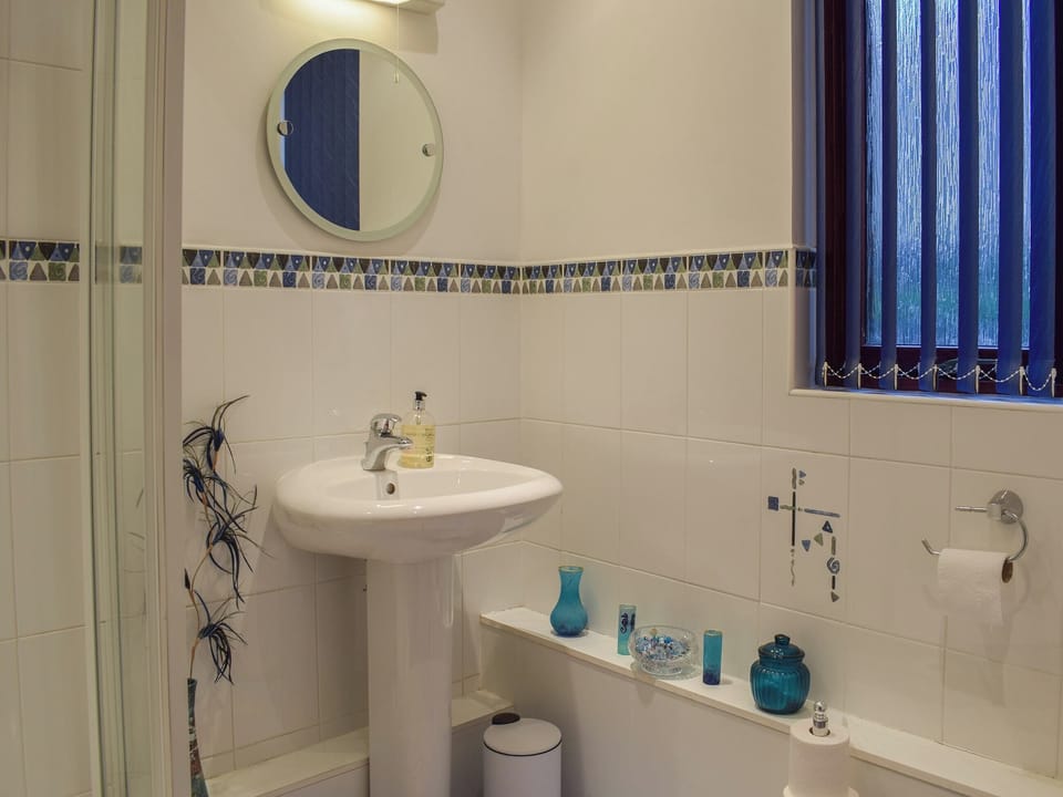 Shower room | Roseville Annex, Star, near Glenrothes