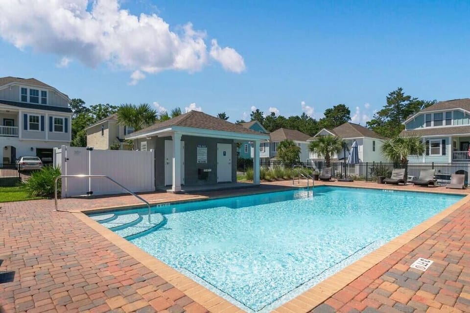Private Neighborhood Pool