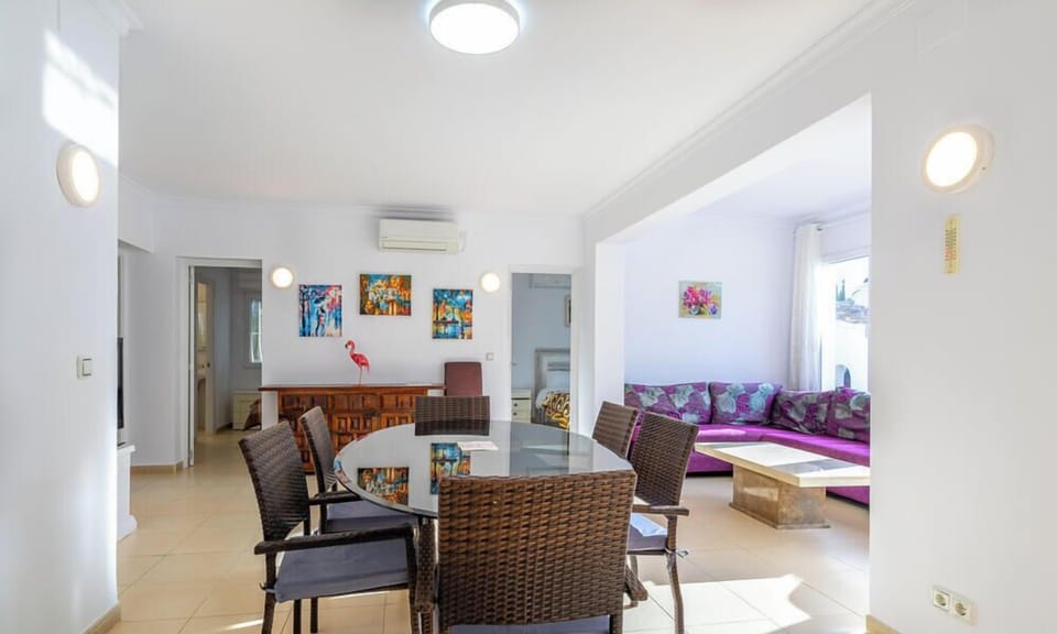 Communal lounge/ TV room,Living room