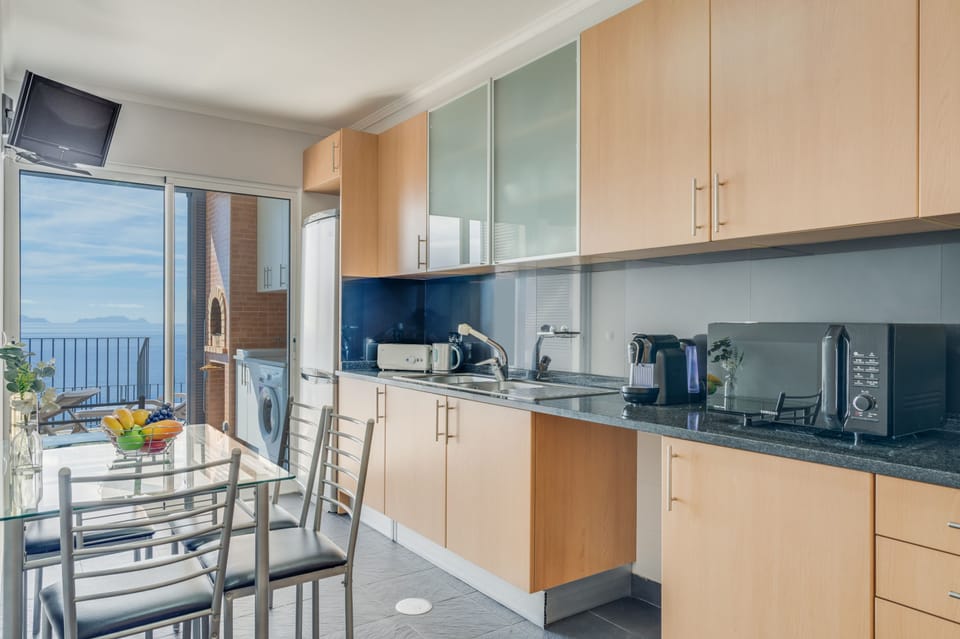 House | 2 bedrooms, iron/ironing board, WiFi