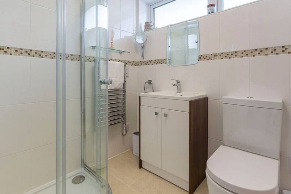 Ensuite