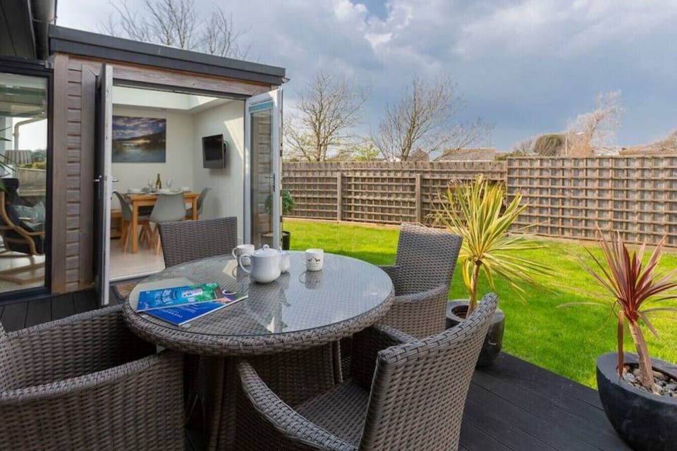 outside seating area