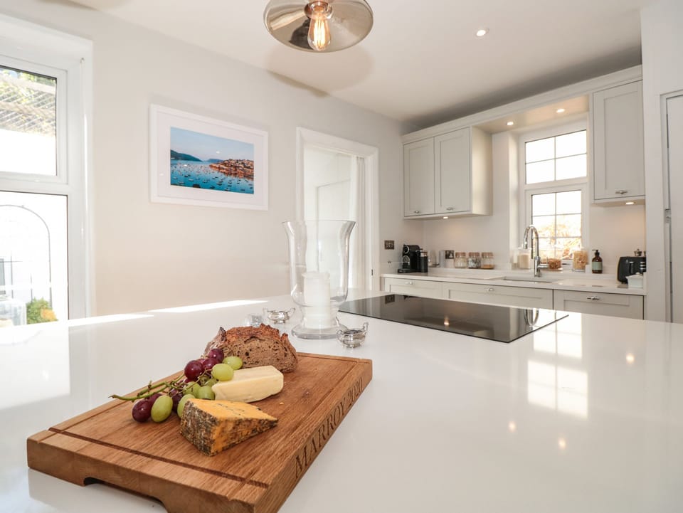 Fridge, dishwasher, electric kettle, toaster