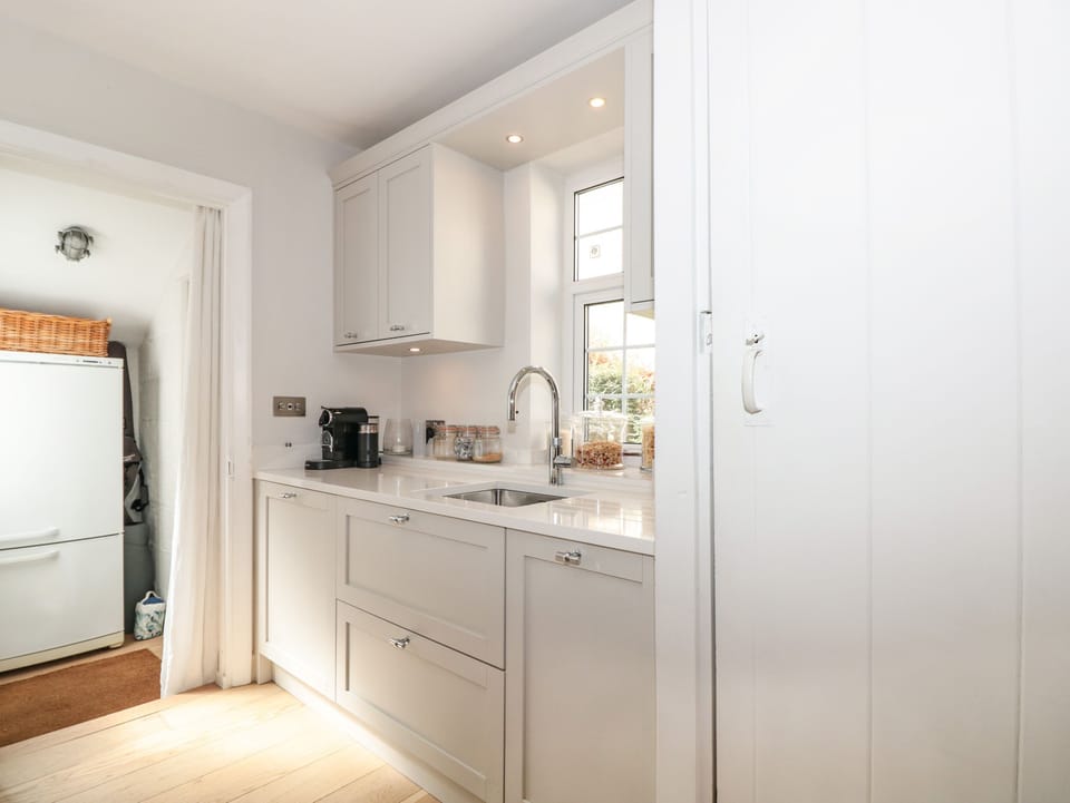 Fridge, dishwasher, electric kettle, toaster